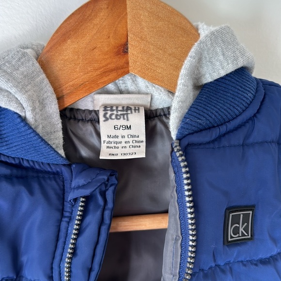 Infant CalvinKlein Jacket size 6/9M Navy Blue with Gray hoodie has pockets - Picture 5 of 11